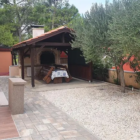 Holiday home Neno *